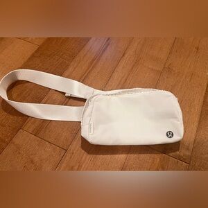 lululemon athletica Everywhere Belt Bag Crossbody Bag